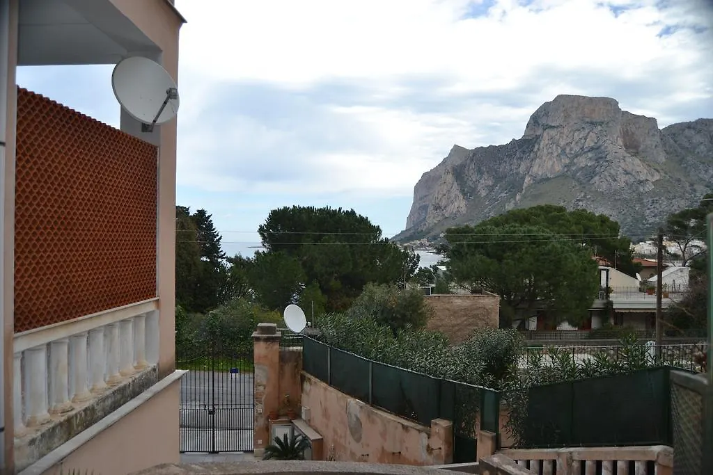Casa Sferracavallo Apartment